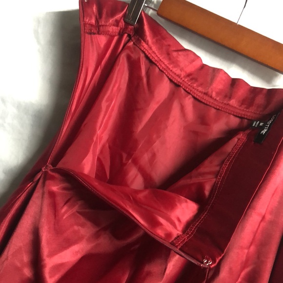 Red sheer Pin up style tulle polyester skirt good condition med - Picture 13 of 15